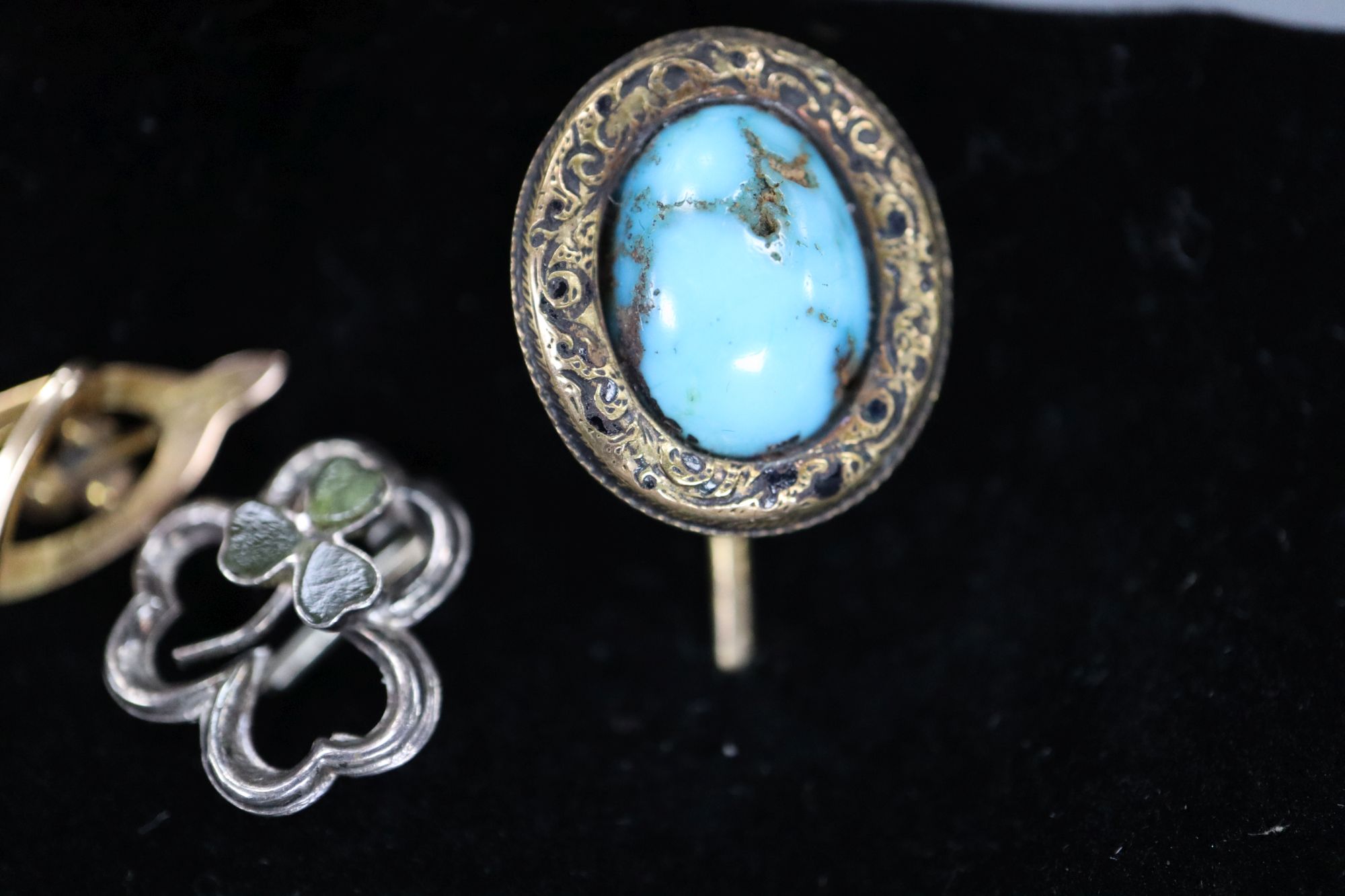 Twenty assorted Victorian and later mainly yellow metal and gem set stick pins